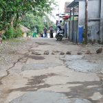 swadaya perbaiki jalan perbaiki jalan