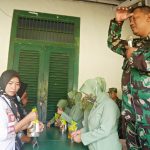 beli minyak goreng antre minyak goreng