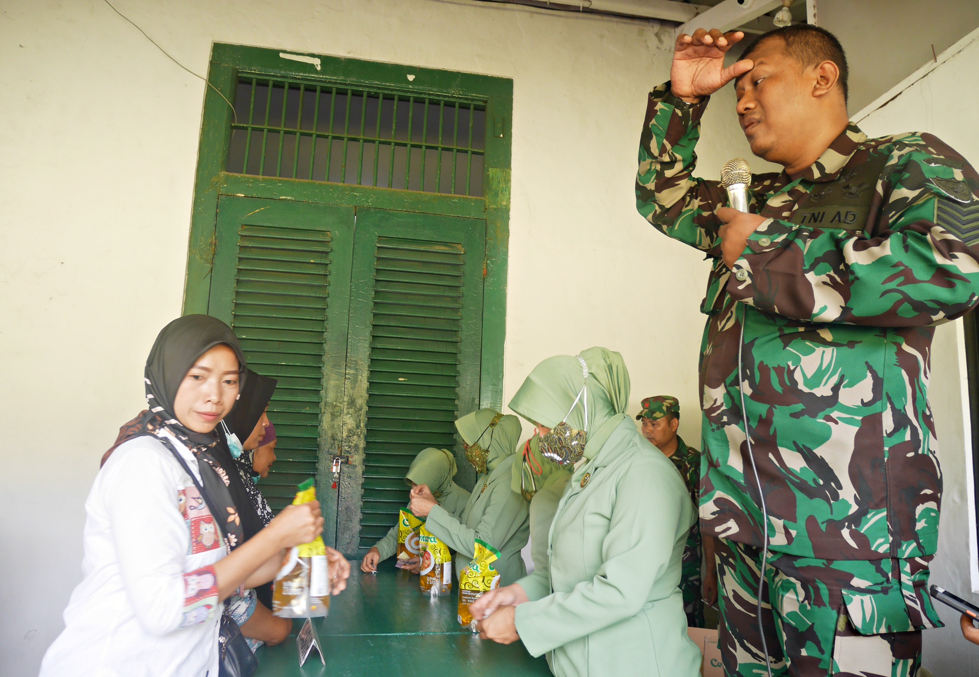 antre minyak goreng